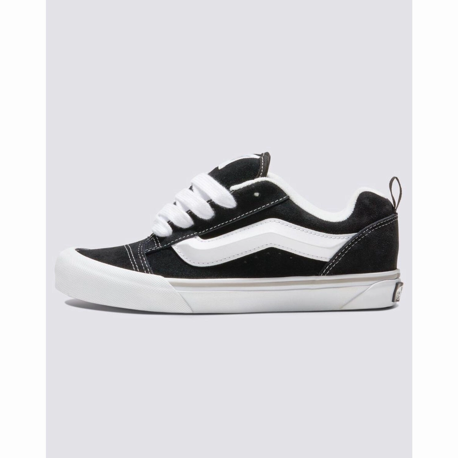 Fit To Adapt Vans Black/White Knu Skool