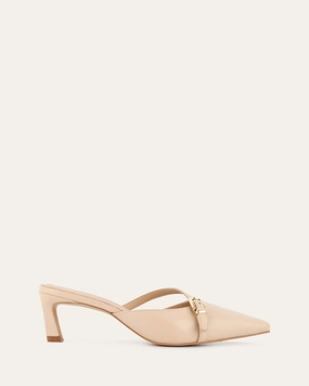 Form Redefined Made To Roam Leona Low Heels Shoe Sand Leather