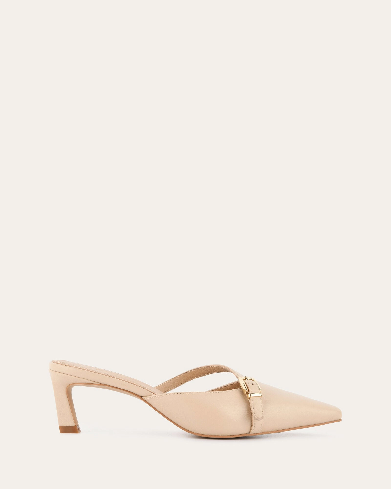 Form Redefined Made To Roam Leona Low Heels Shoe Sand Leather