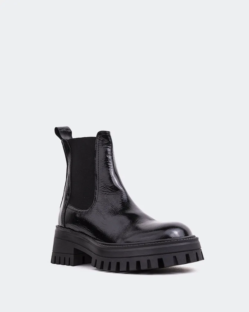 Daily Essentials Urban Clarity Wear Xia Black Shiny Leather
