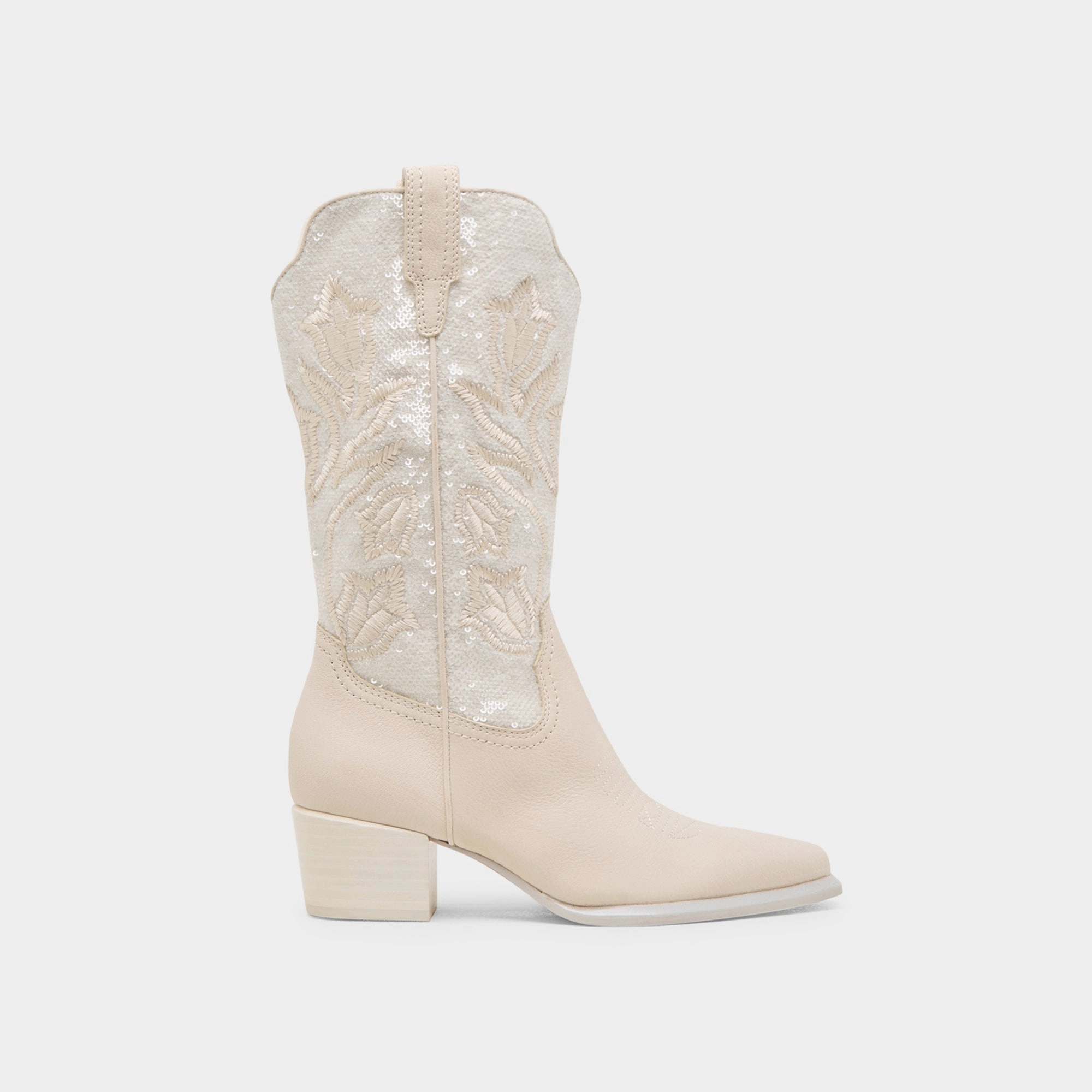 Wearable System Purpose-Led Vorah Pearl Boots Creme Sequin
