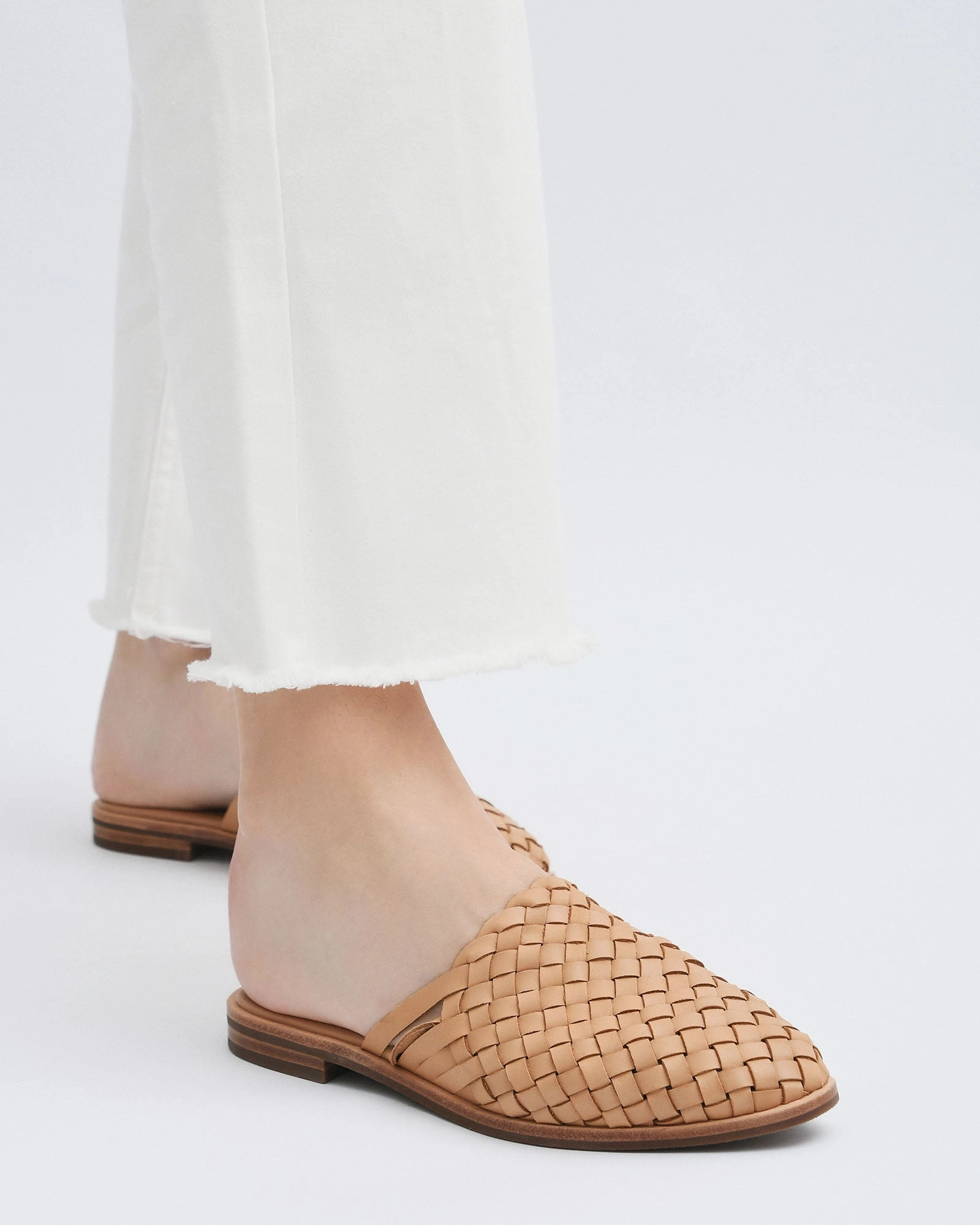 Weaver Casual Flats Tan Leather Calm Layers