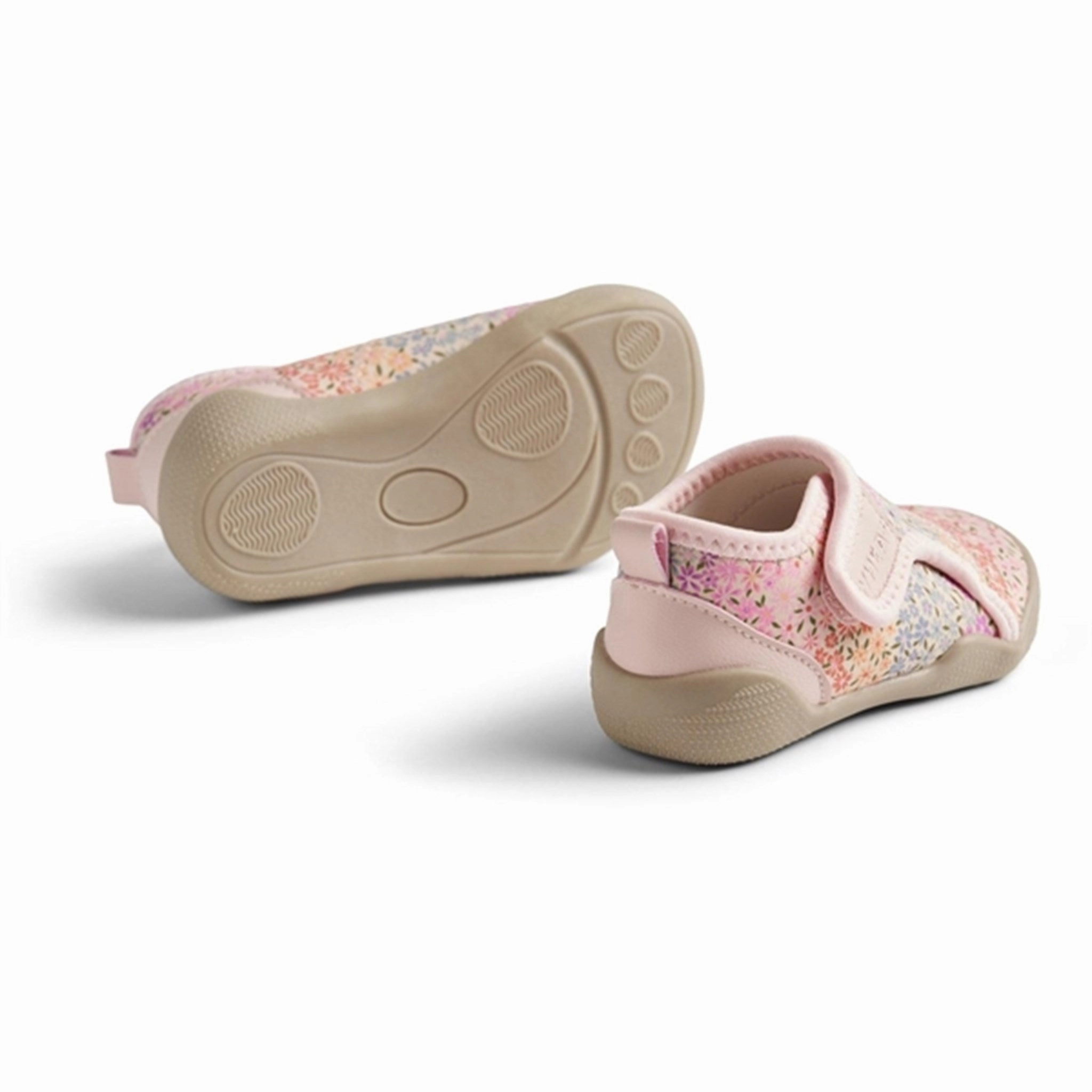 Bold And Clean Wheat Beach Shoe Shawn Rainbow Flowers