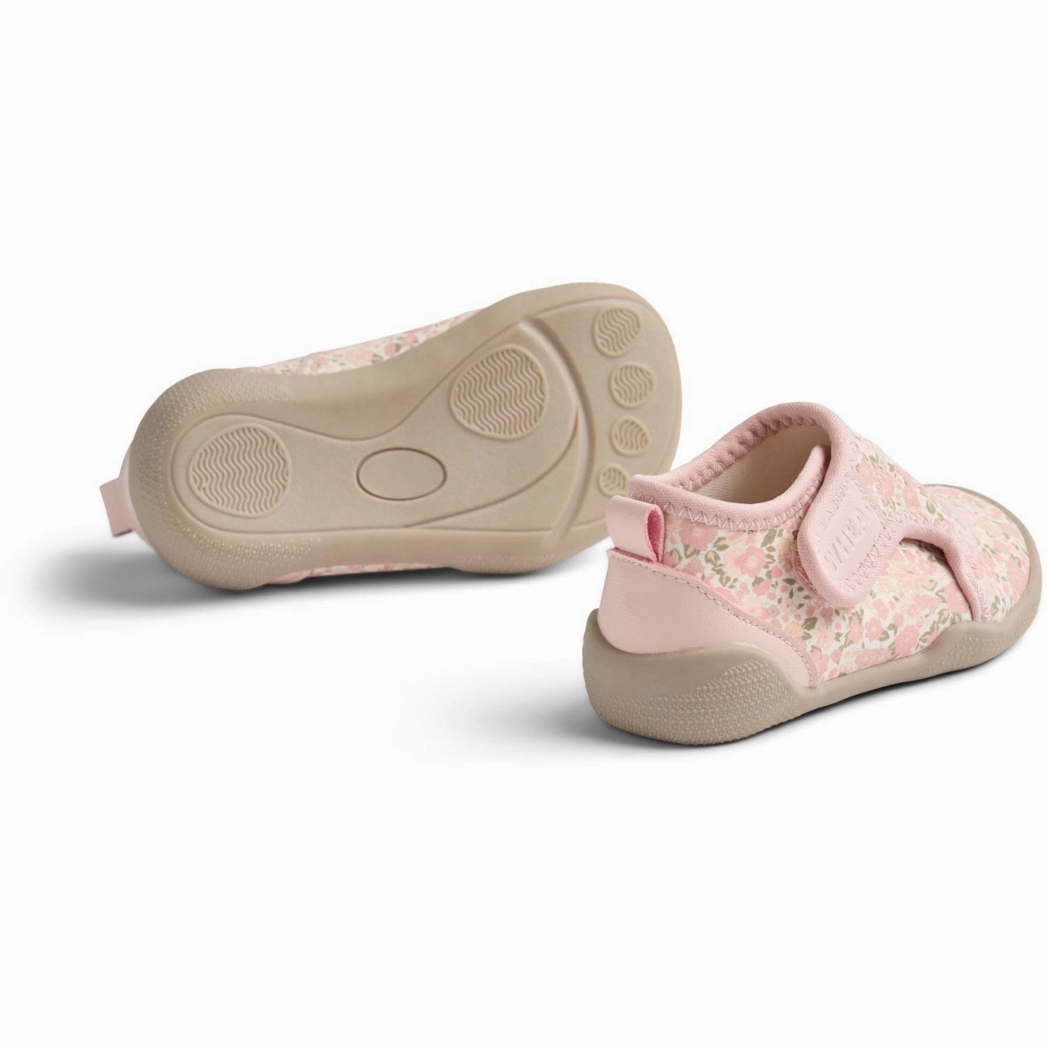 Versatile Rhythm Core To Explore Wheat Ivory Flower Meadow Beach Shoe Shawn