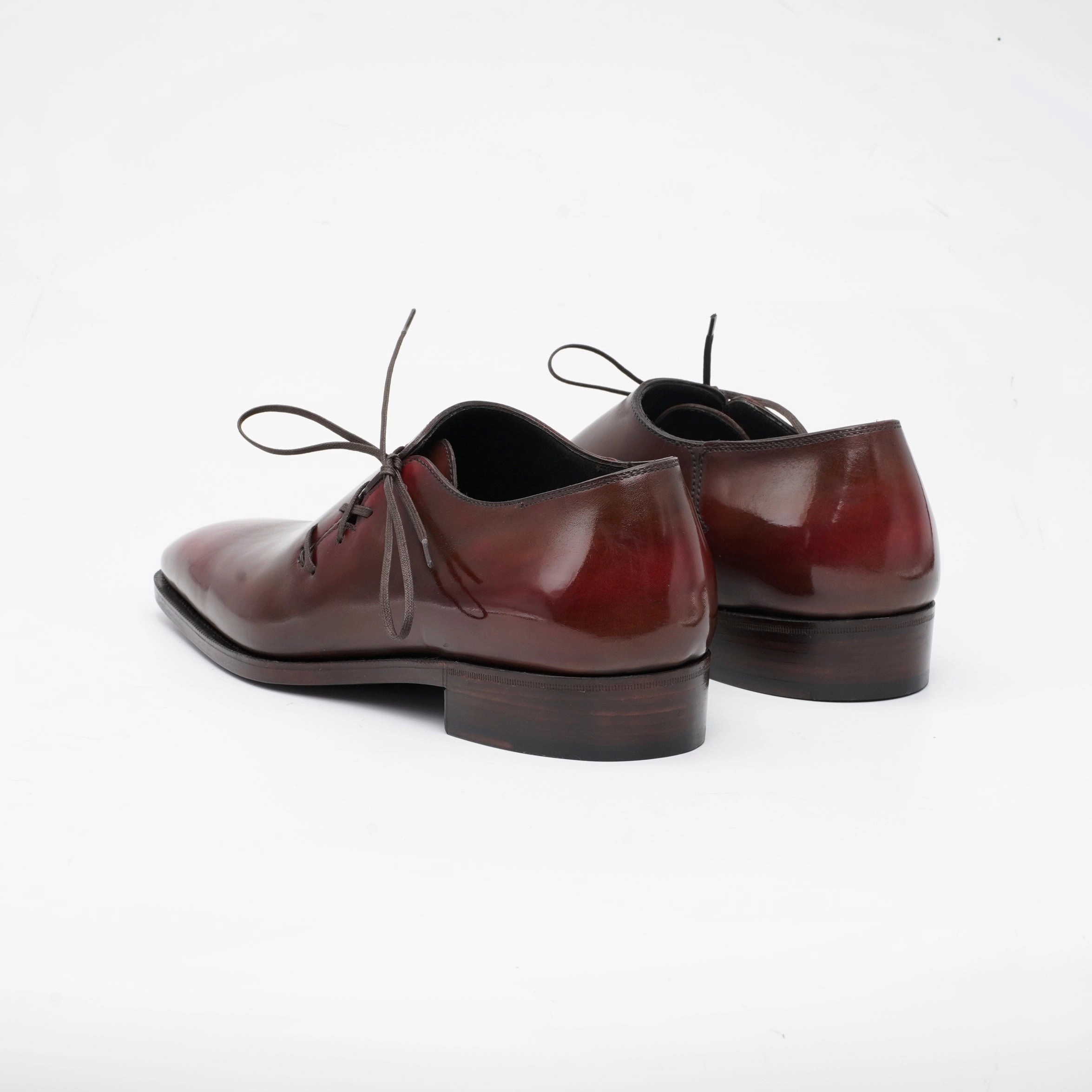 Wholecut Oxford Shoe -  Penedes Patina Function   Feel Simplify Your Day