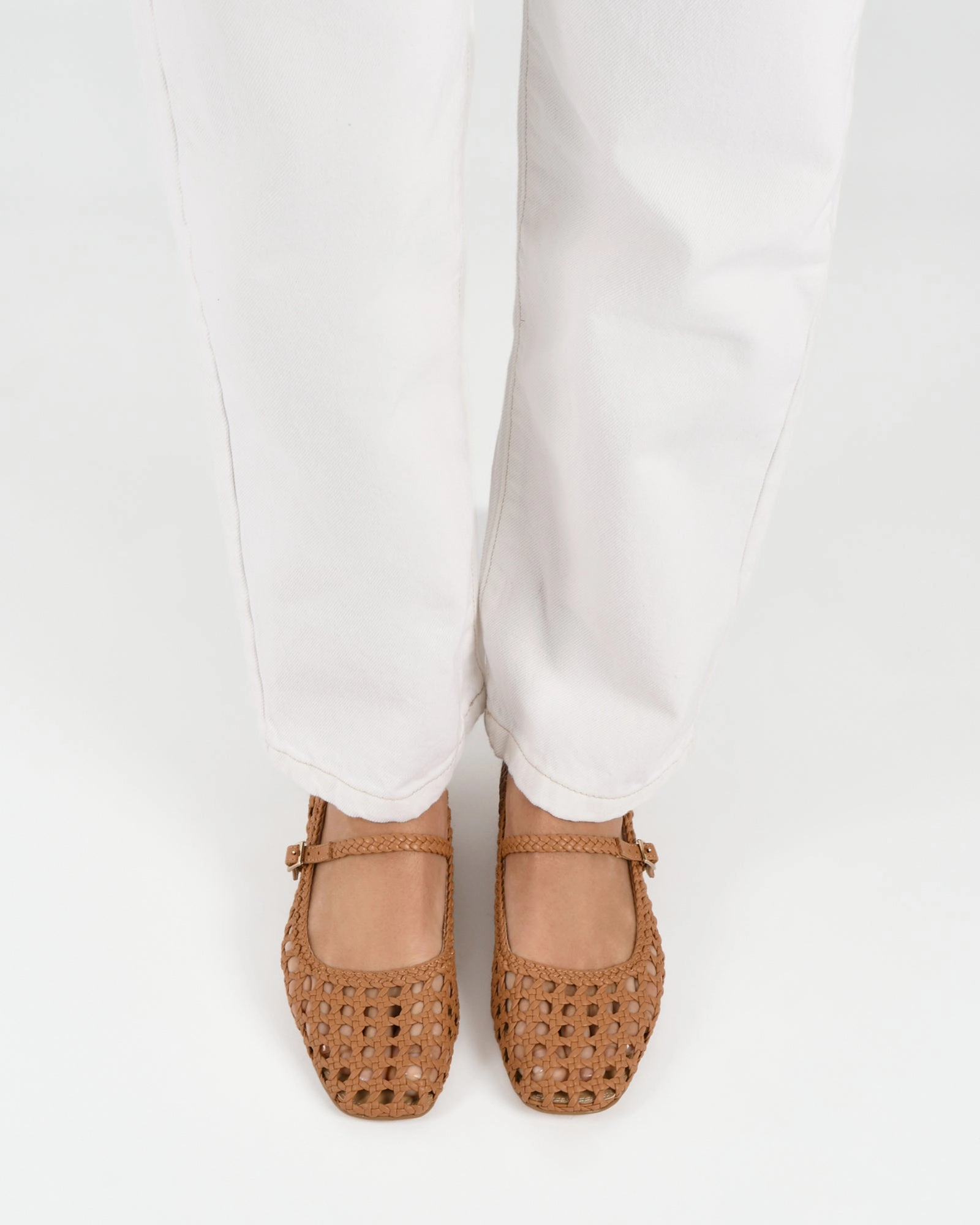 Willis Casual Flats Toffee Leather Streamlined Look Flexible Form