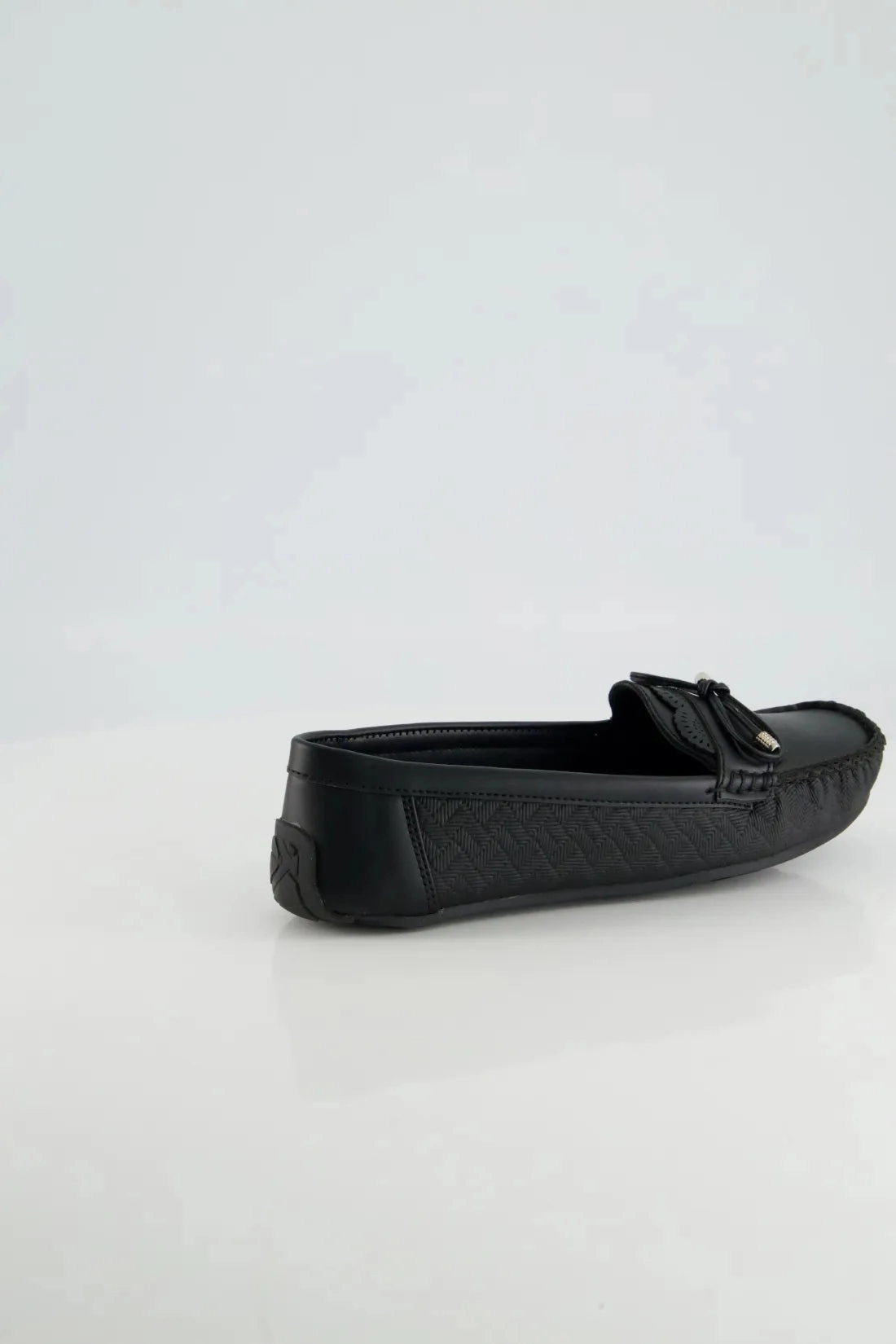 Women'S Moccasins Us-Cl-4302 Subtle Tone Crafted Flow