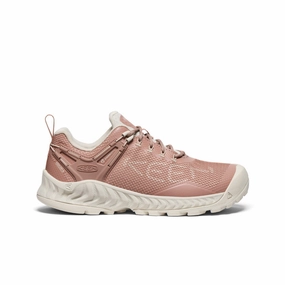 Women'S Nxis Evo Waterproof Shoe  |  Warm Taupe/Raw Umber Laid-Back Luxe Dynamic Looks