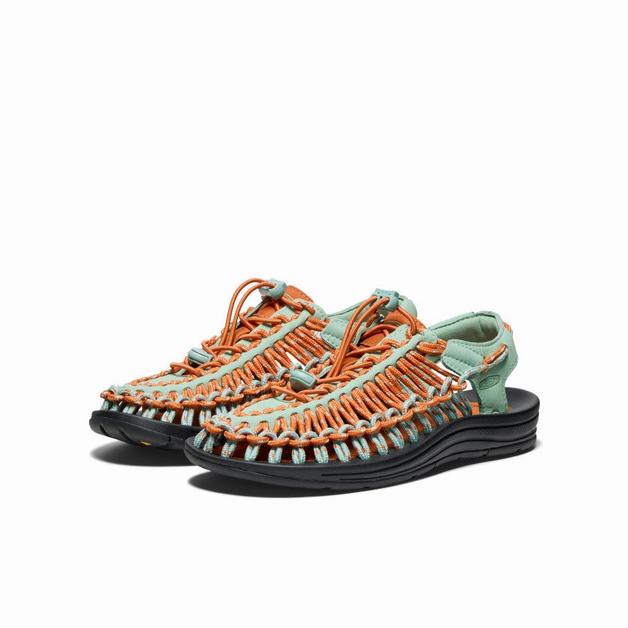 Women'S Uneek Sneaker  |  Granite Green/Gold Flame Movement Architecture