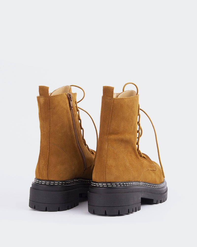 Woodbridge Tan Suede Daily-Ready