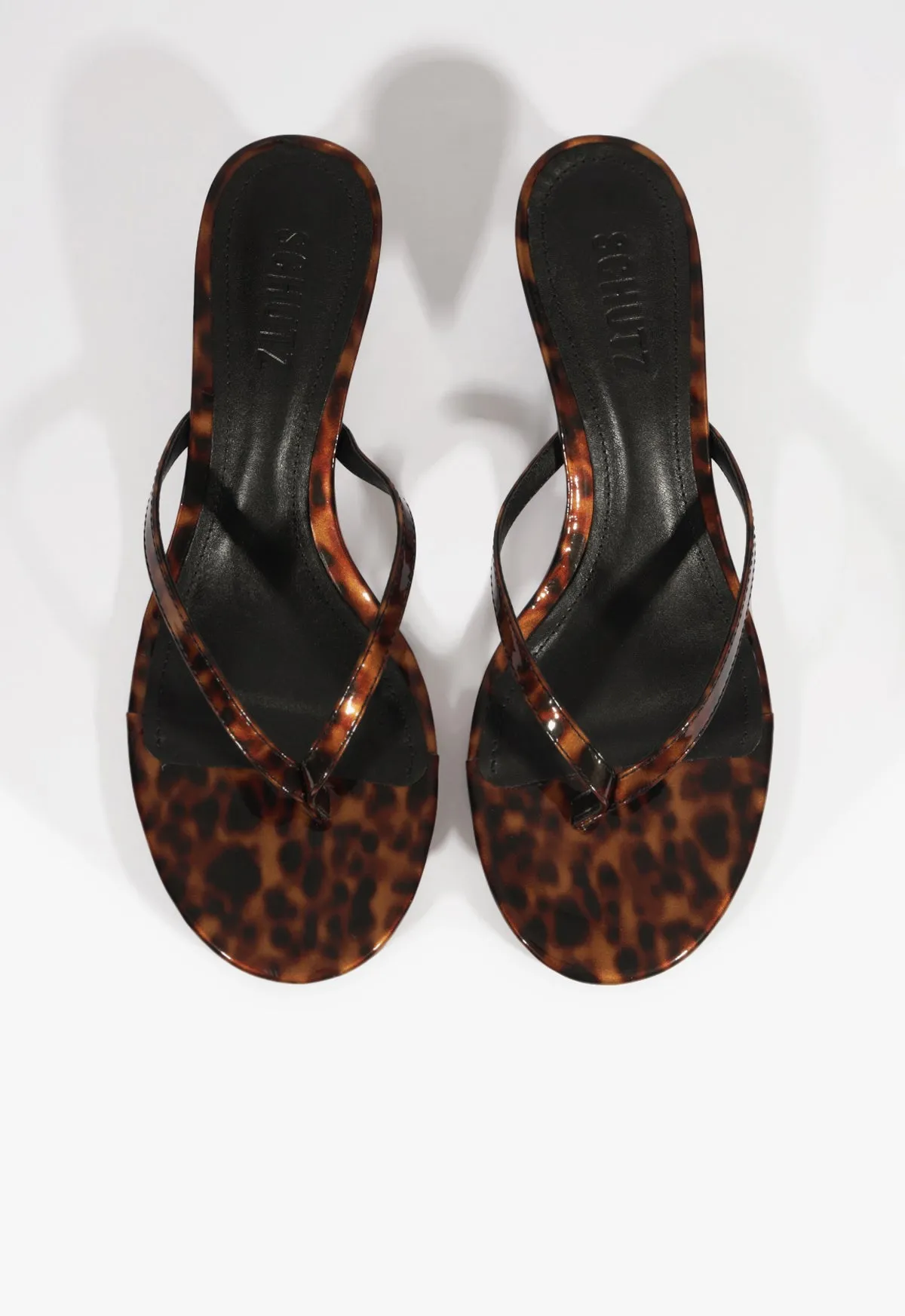 Carolyn Patent Sandal Flexible Everyday Engineered Profile