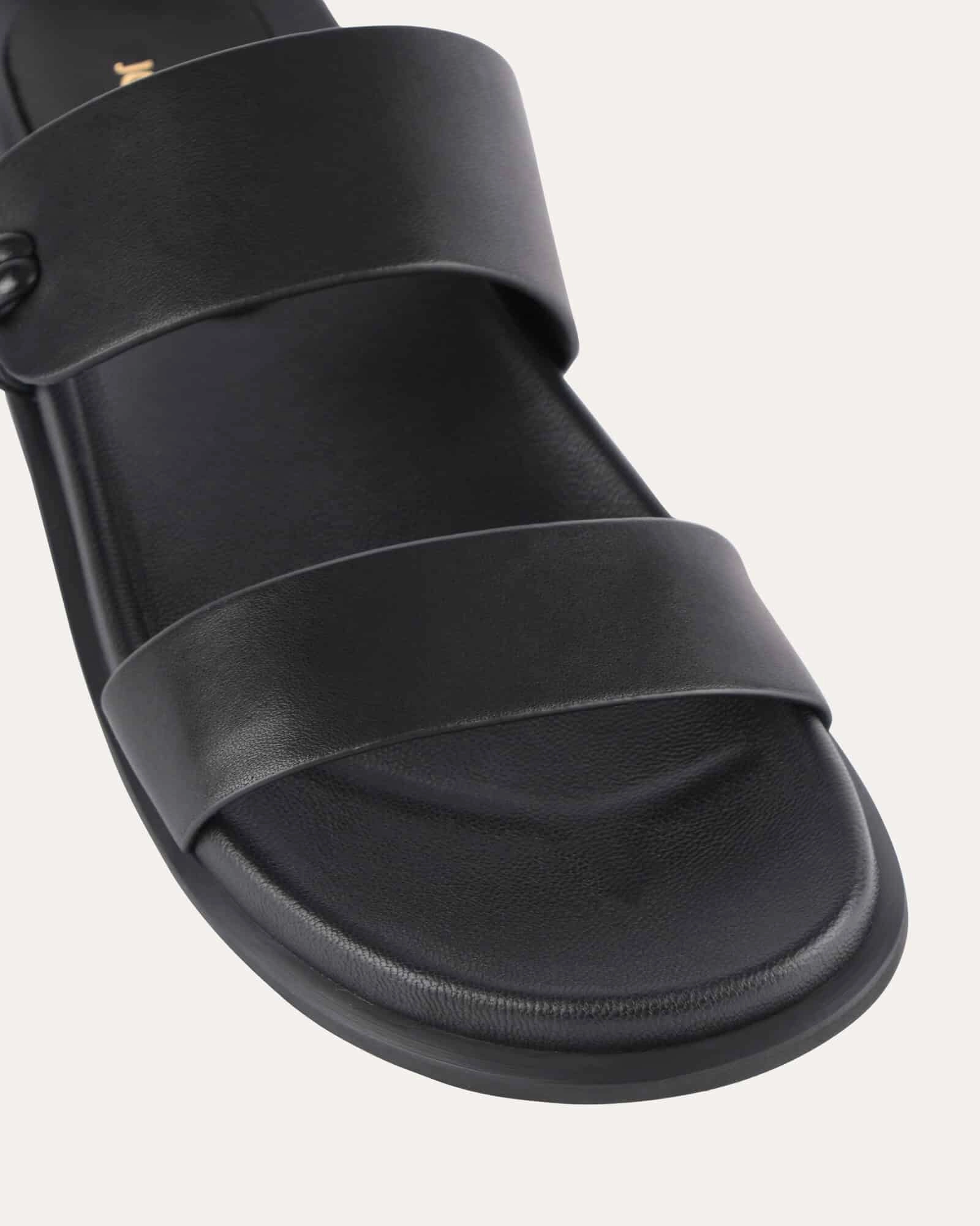 Smooth Layers Hayes Flat Sandals Black Leather