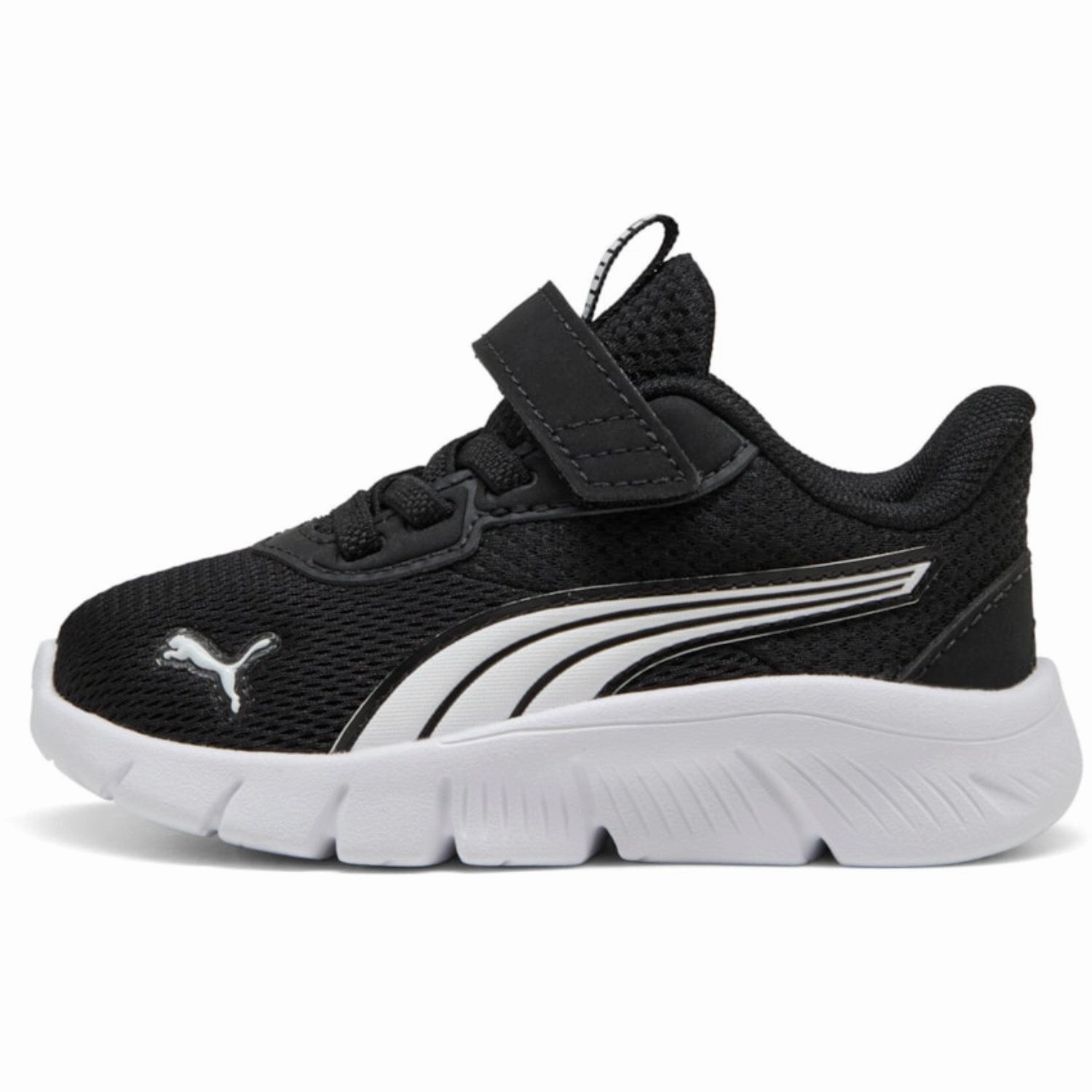 Refined Flowwear Wear Your World Puma Black Flexfocus Modern Ac  Inf Sneakers