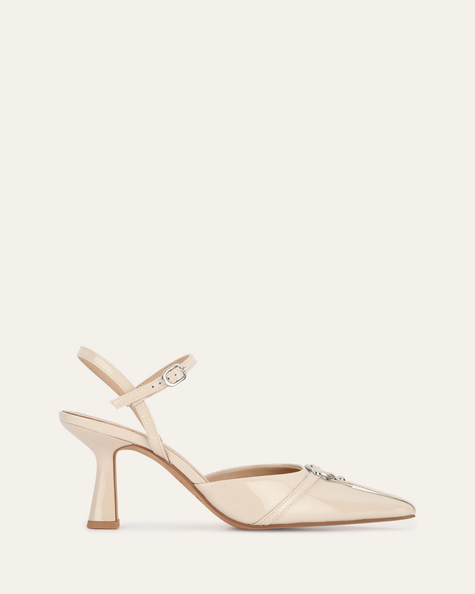 Forward Function Life, Simplified Yuri High Heels Sand Patent