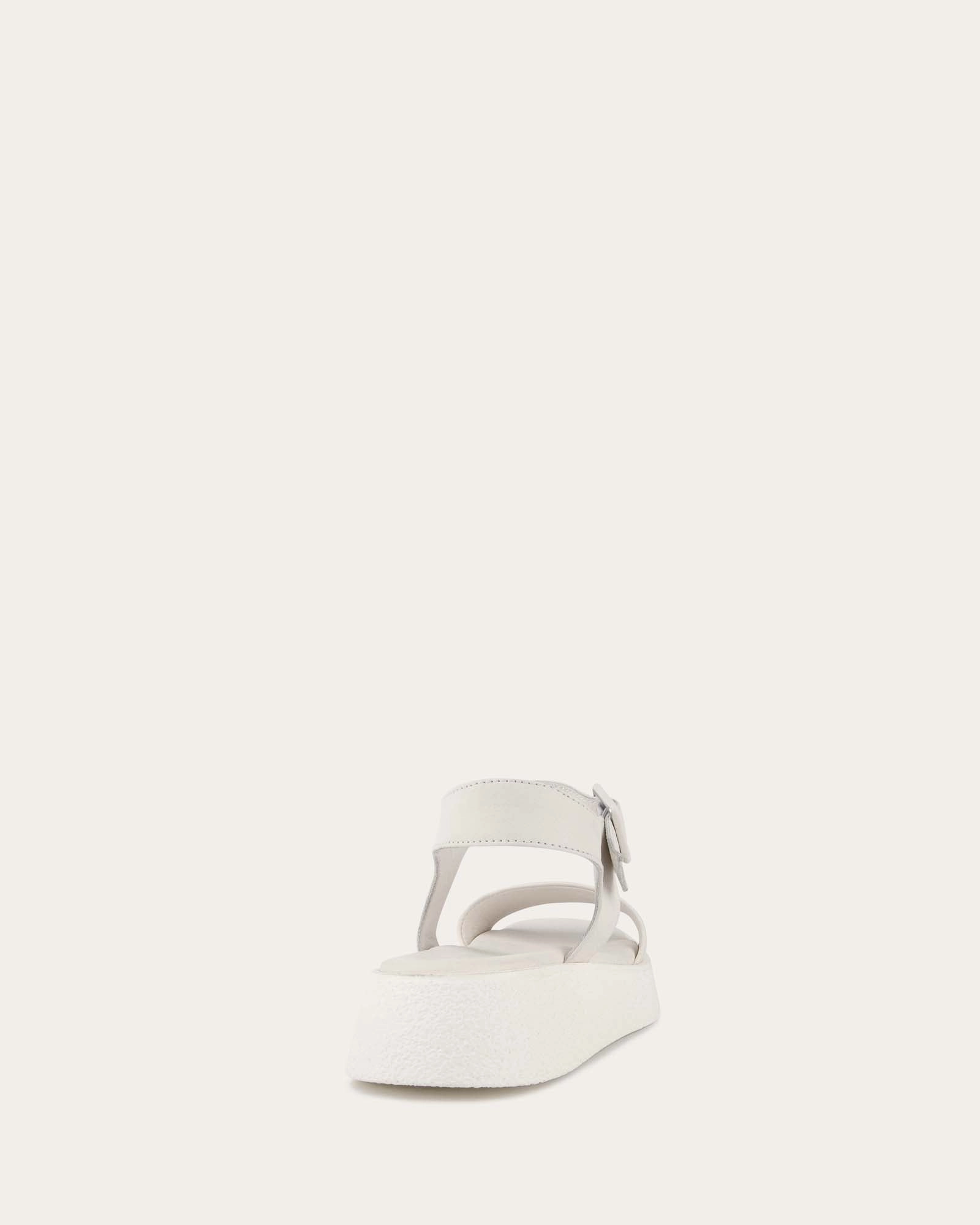 Live In Motion Shift Into Ease Zuri Flat Sandals White Leather